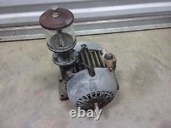 Gast 2065-V2 Rotor Vane Vacuum Pump Air Compressor Blower Rotary Automatic Oiler